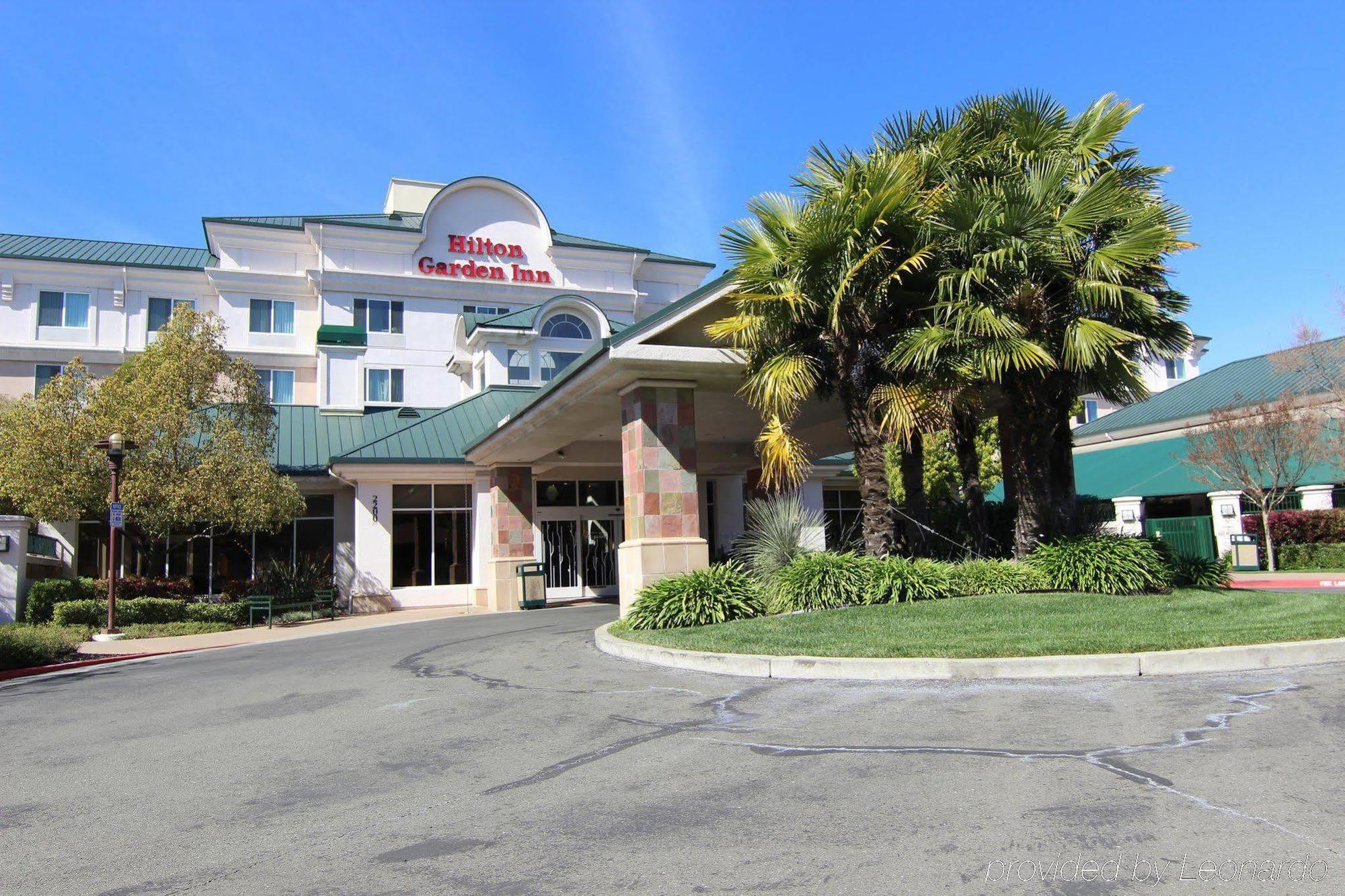 Hilton Garden Inn Fairfield Exterior photo