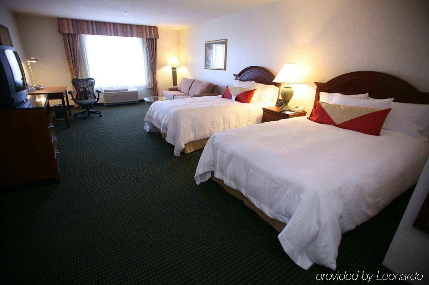 Hilton Garden Inn Fairfield Exterior photo